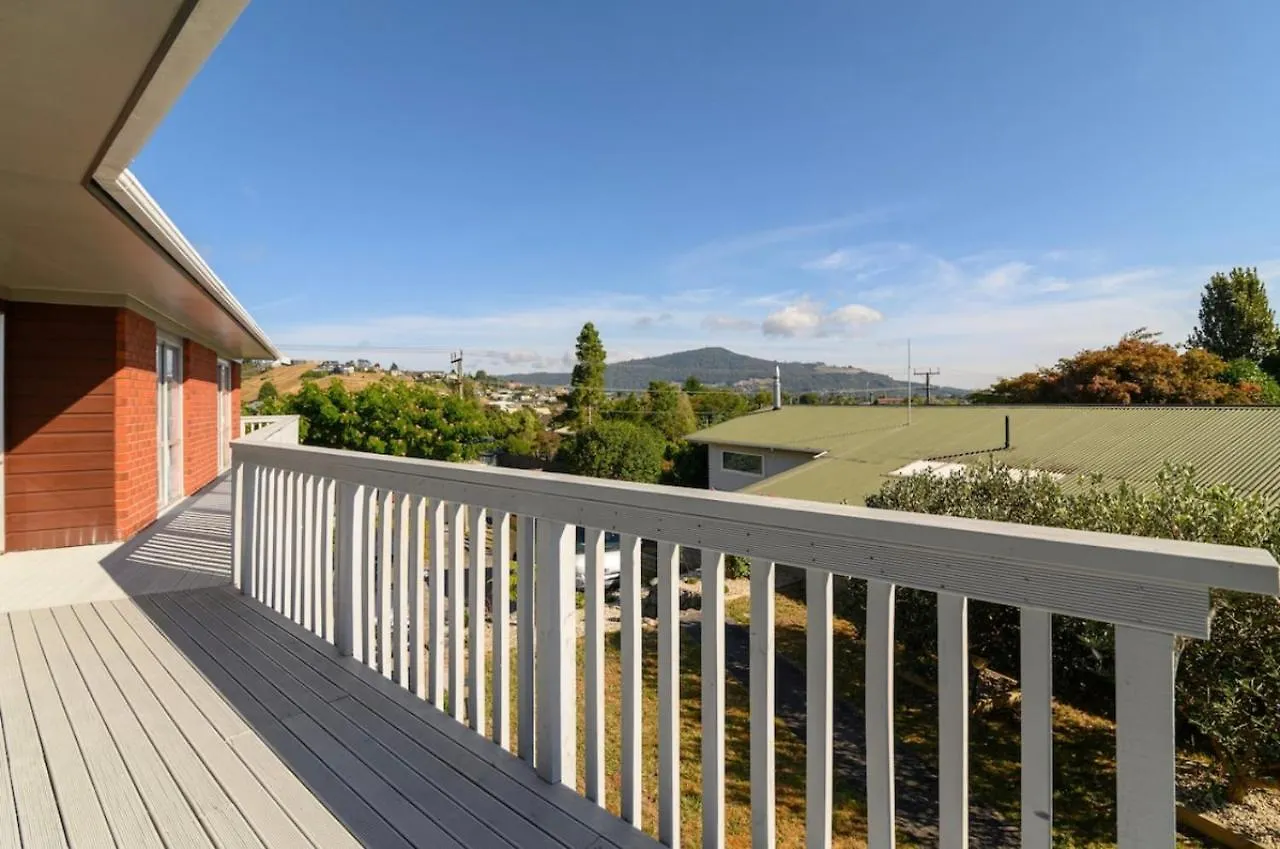 Spacious Utuhina Holiday House Rotorua